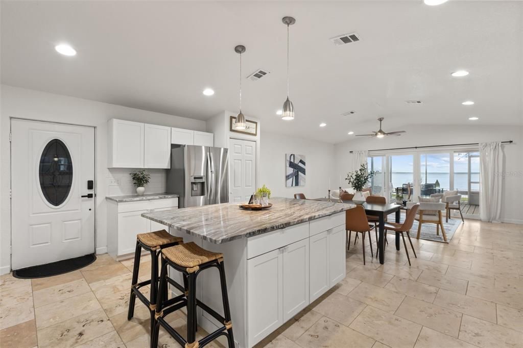 For Sale: $550,000 (2 beds, 2 baths, 1100 Square Feet)