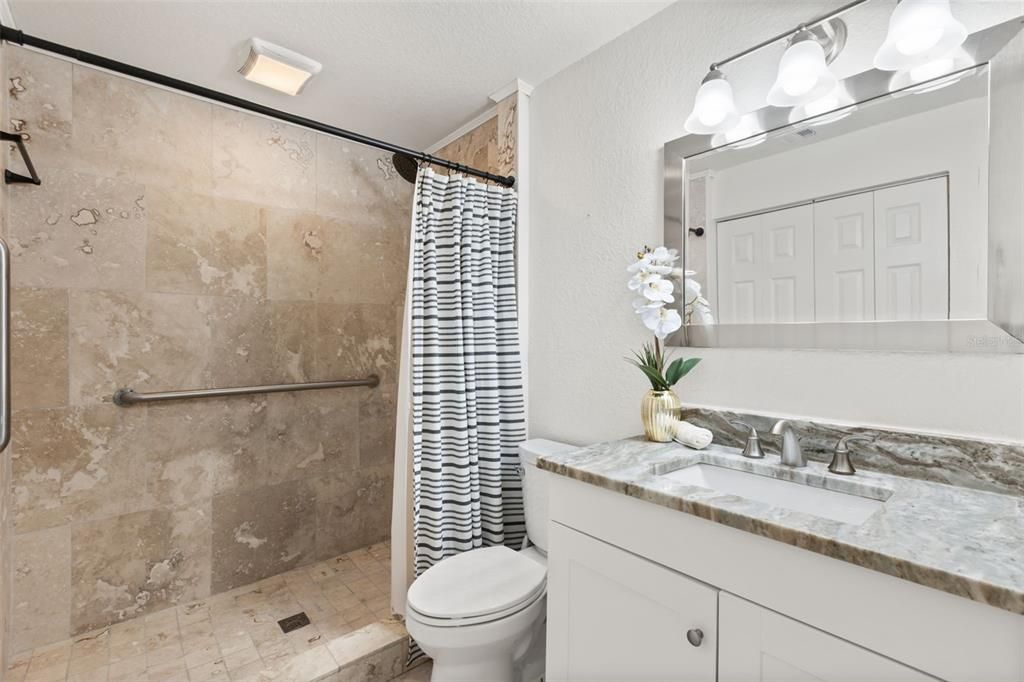 For Sale: $550,000 (2 beds, 2 baths, 1100 Square Feet)