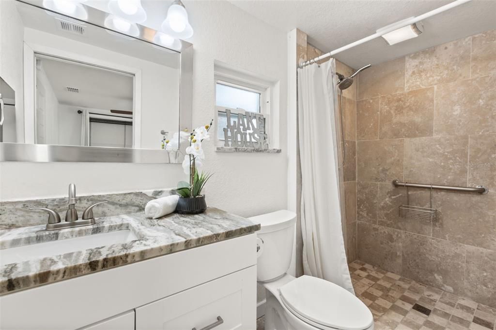 For Sale: $550,000 (2 beds, 2 baths, 1100 Square Feet)
