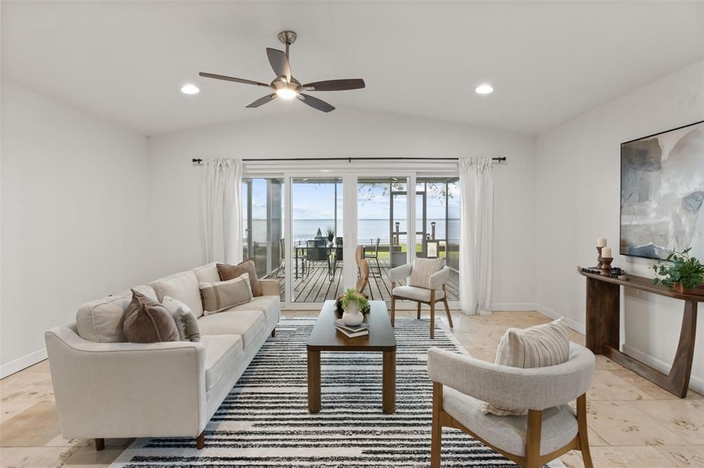For Sale: $550,000 (2 beds, 2 baths, 1100 Square Feet)