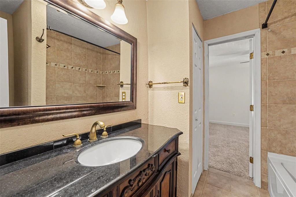 For Sale: $290,000 (3 beds, 2 baths, 1375 Square Feet)