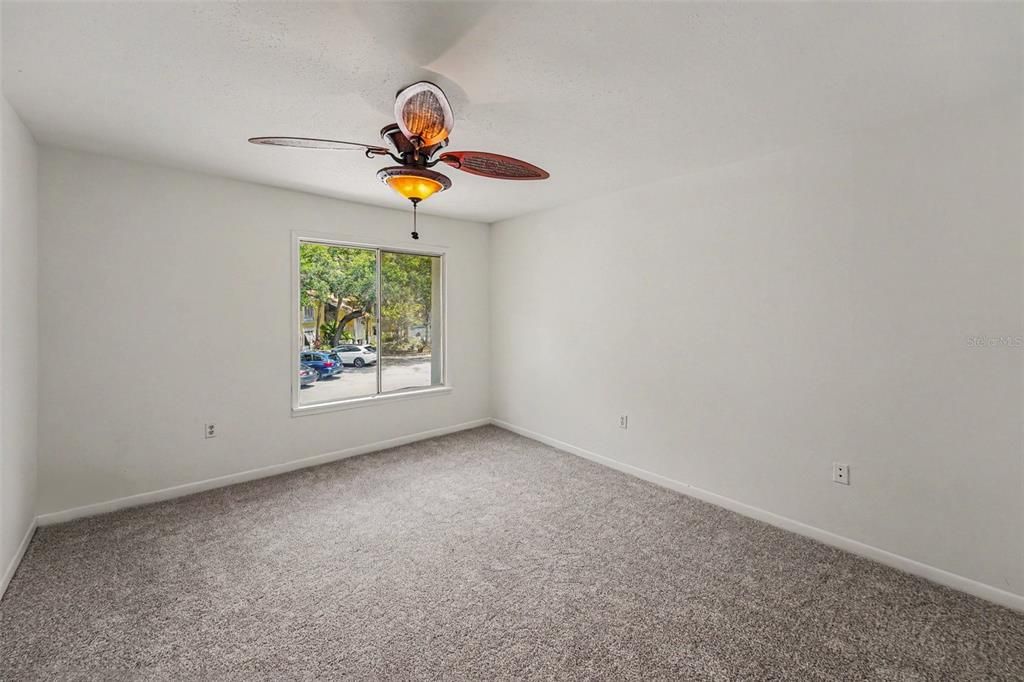 For Sale: $290,000 (3 beds, 2 baths, 1375 Square Feet)