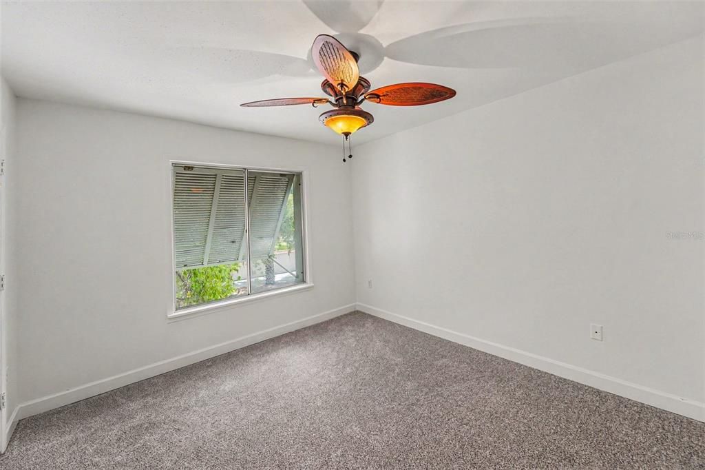 For Sale: $290,000 (3 beds, 2 baths, 1375 Square Feet)