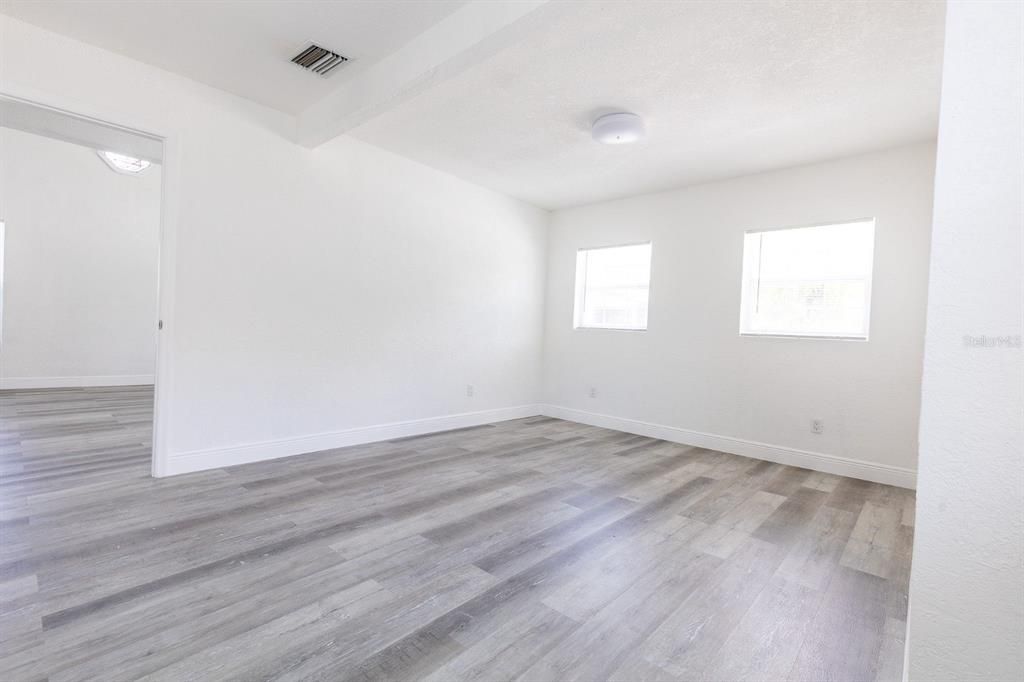 For Rent: $2,695 (3 beds, 2 baths, 1772 Square Feet)