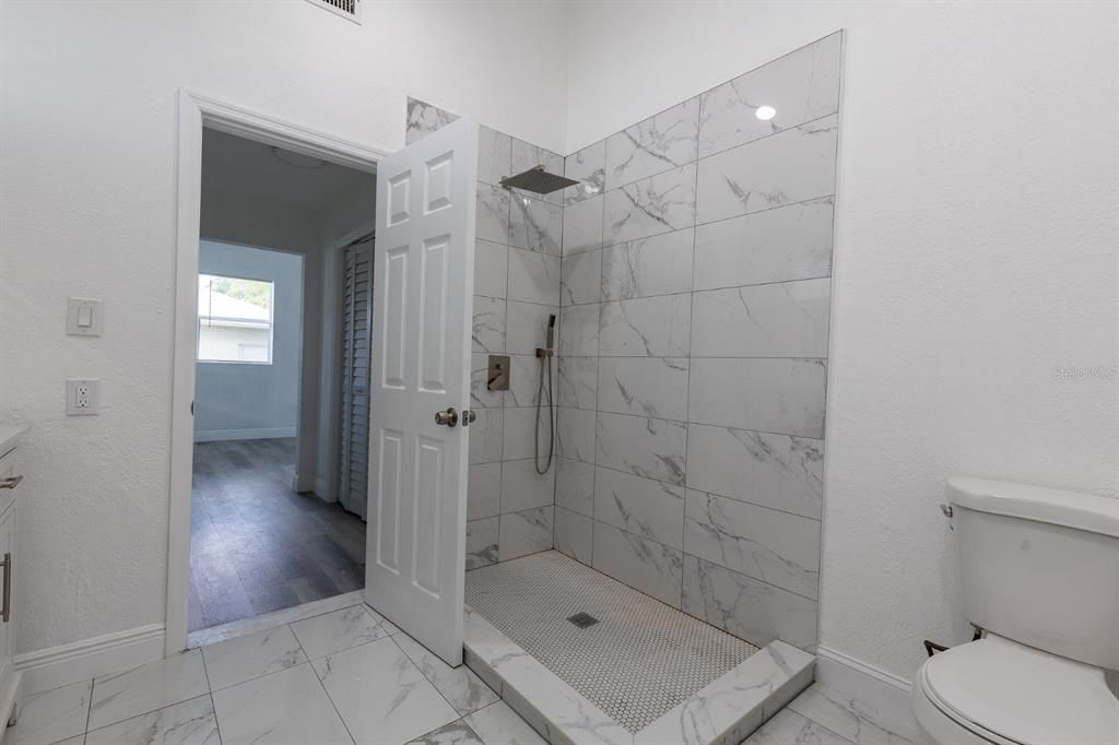 For Rent: $2,695 (3 beds, 2 baths, 1772 Square Feet)