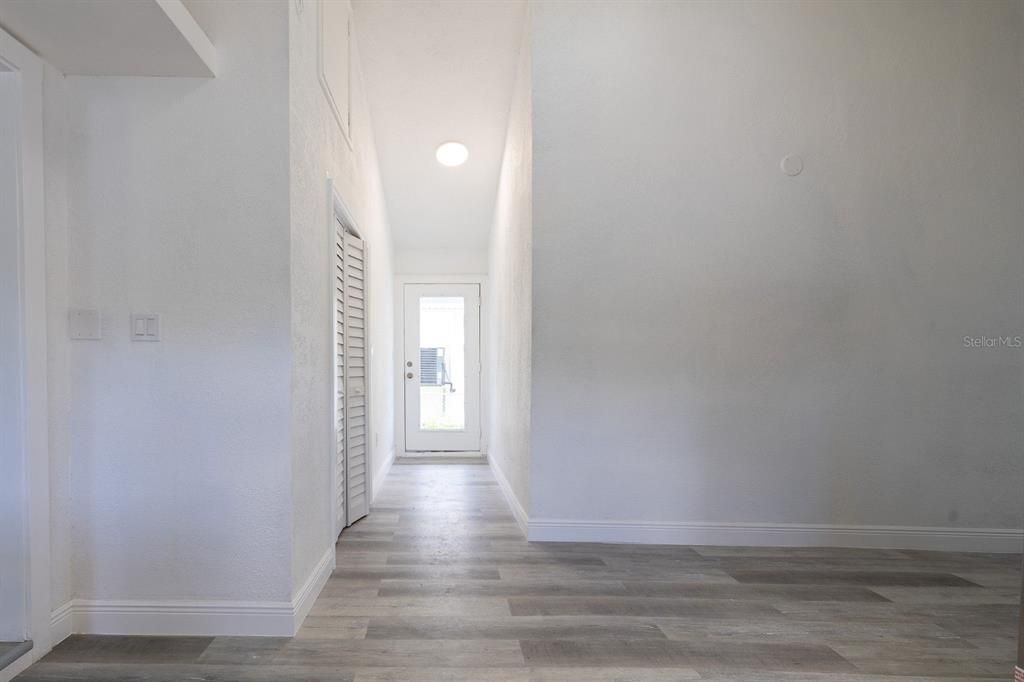 For Rent: $2,695 (3 beds, 2 baths, 1772 Square Feet)