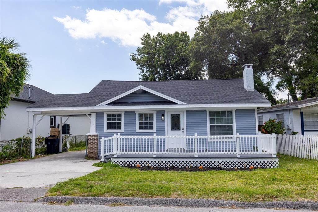 For Rent: $2,695 (3 beds, 2 baths, 1772 Square Feet)