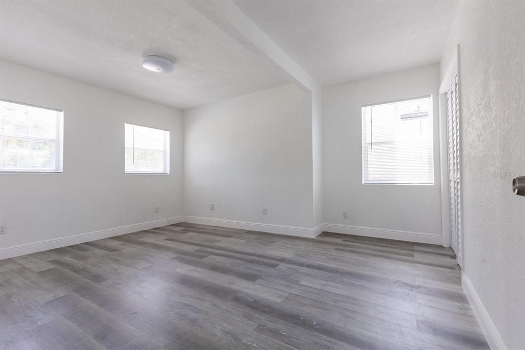 For Rent: $2,695 (3 beds, 2 baths, 1772 Square Feet)