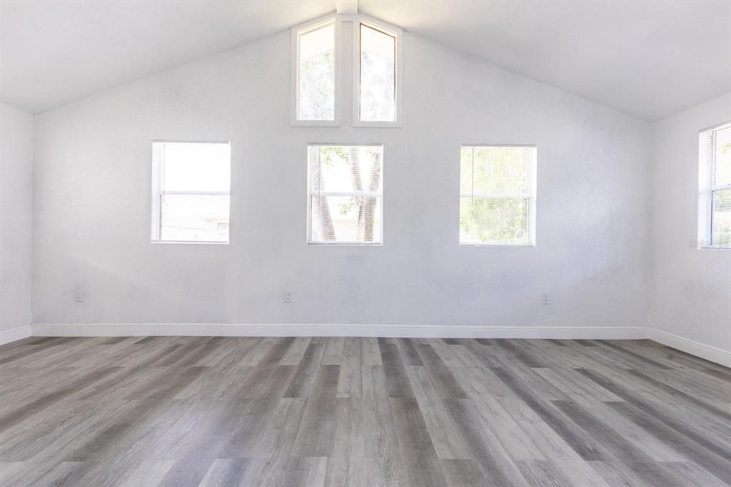 For Rent: $2,695 (3 beds, 2 baths, 1772 Square Feet)