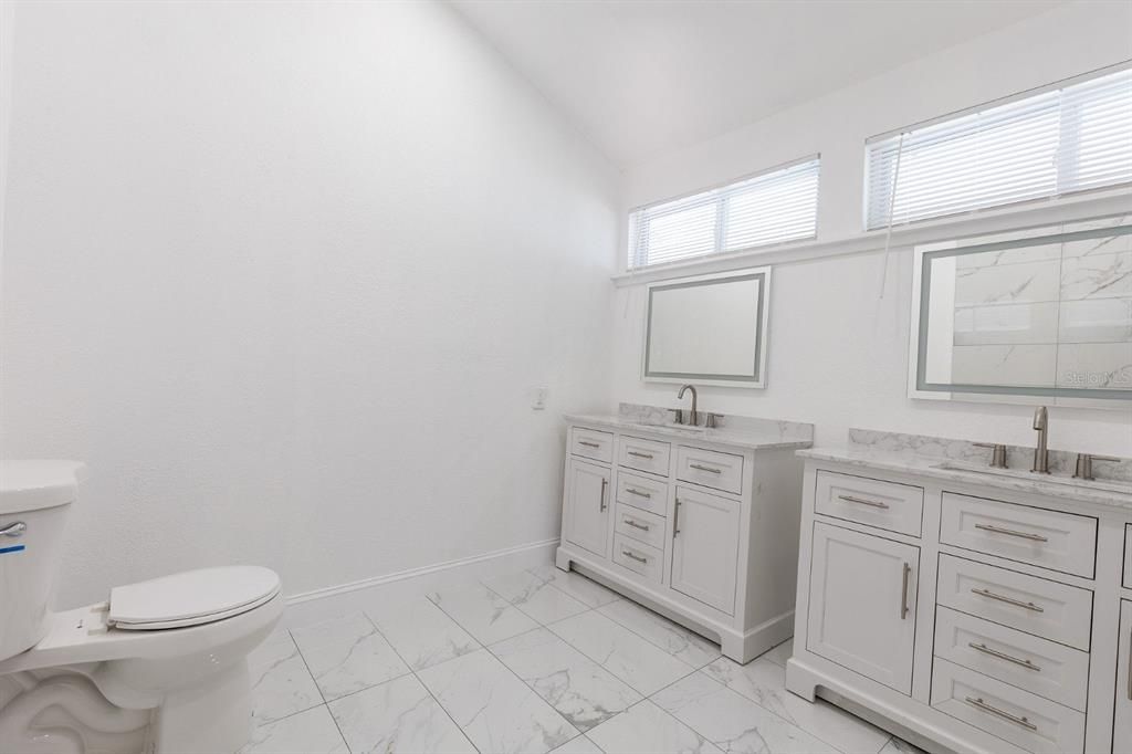For Rent: $2,695 (3 beds, 2 baths, 1772 Square Feet)