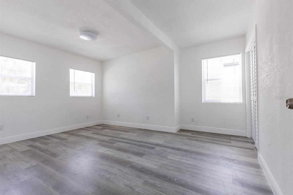 For Rent: $2,695 (3 beds, 2 baths, 1772 Square Feet)