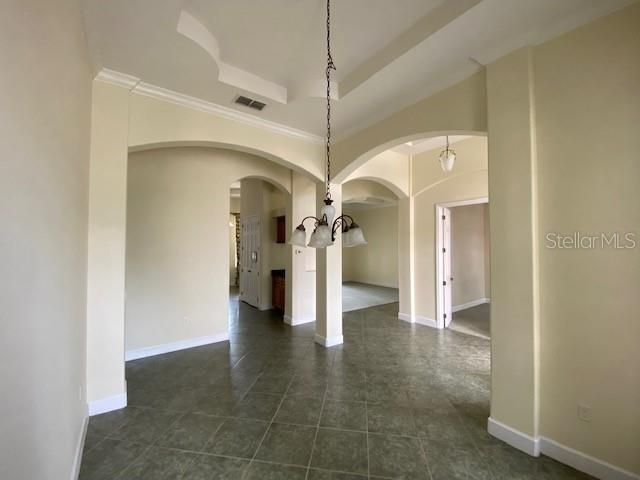 Activo con contrato: $879,000 (4 camas, 3 baños, 3352 Pies cuadrados)
