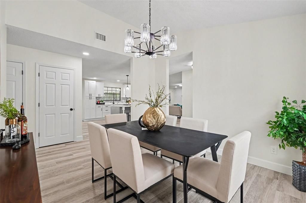 For Sale: $639,000 (3 beds, 2 baths, 2615 Square Feet)