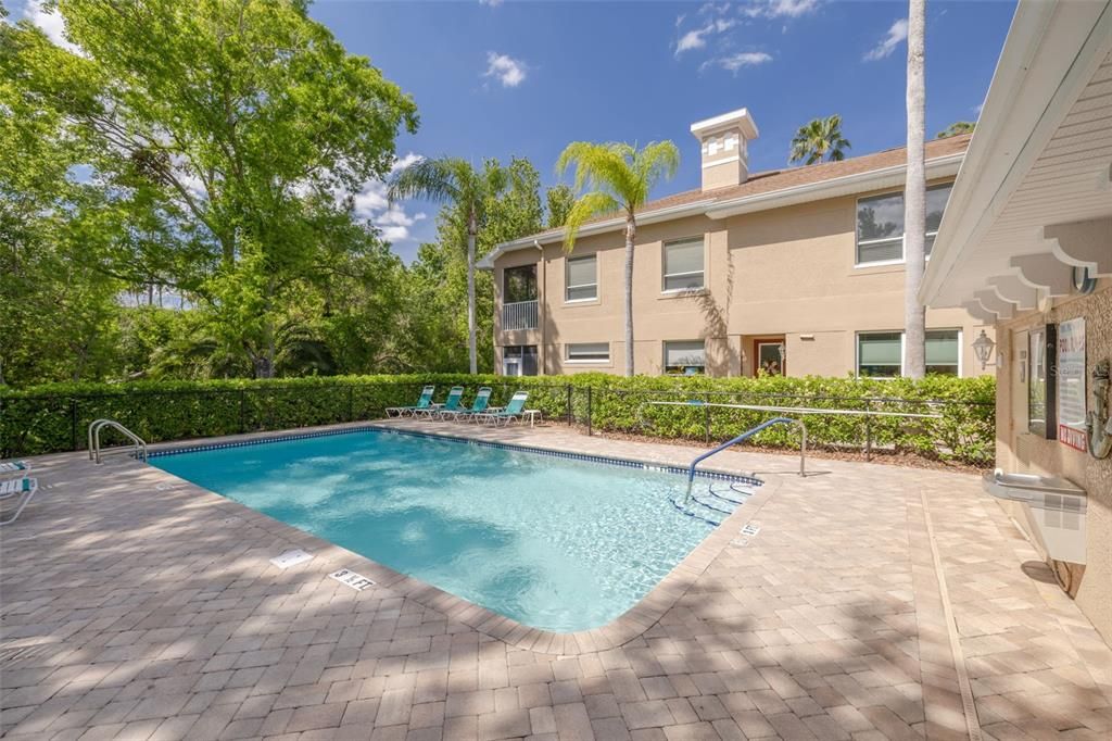 For Sale: $375,000 (2 beds, 2 baths, 1750 Square Feet)