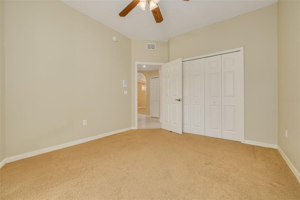 For Sale: $375,000 (2 beds, 2 baths, 1750 Square Feet)