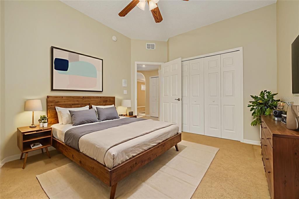 For Sale: $375,000 (2 beds, 2 baths, 1750 Square Feet)