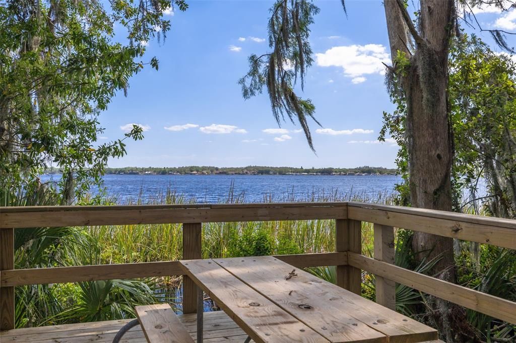 For Sale: $375,000 (2 beds, 2 baths, 1750 Square Feet)