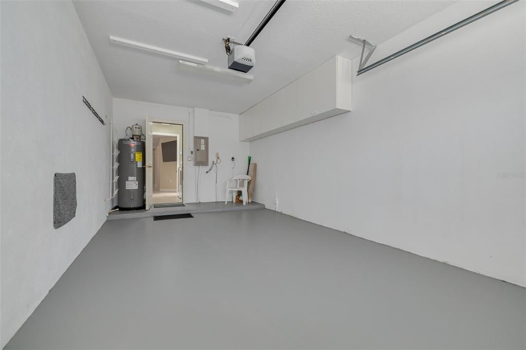 For Sale: $375,000 (2 beds, 2 baths, 1750 Square Feet)