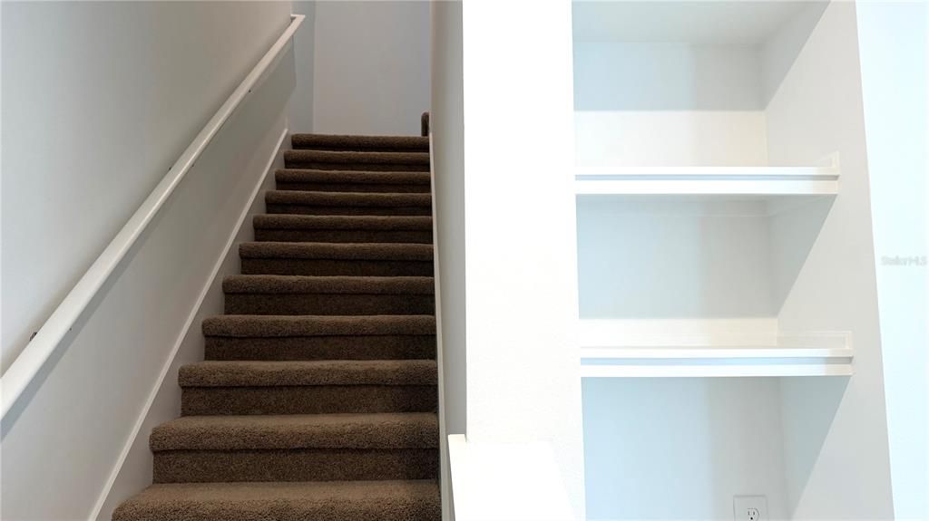 Active With Contract: $2,450 (4 beds, 2 baths, 1678 Square Feet)