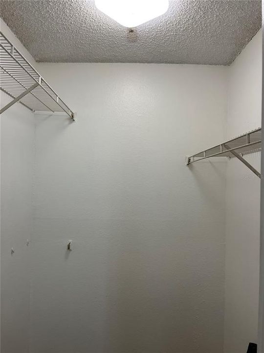 В аренду: $1,567 (2 спален, 1 ванн, 912 Квадратных фут)