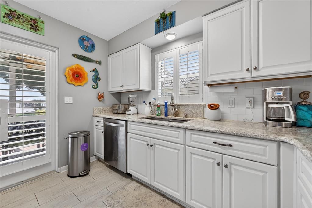For Sale: $1,050,000 (4 beds, 3 baths, 1576 Square Feet)