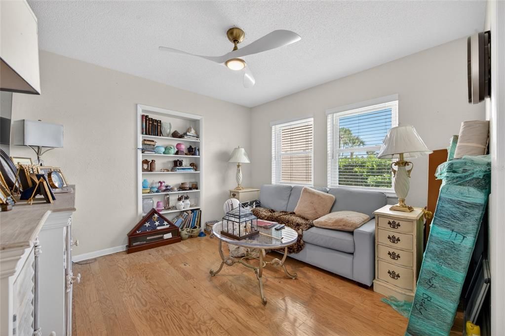 For Sale: $1,050,000 (4 beds, 3 baths, 1576 Square Feet)