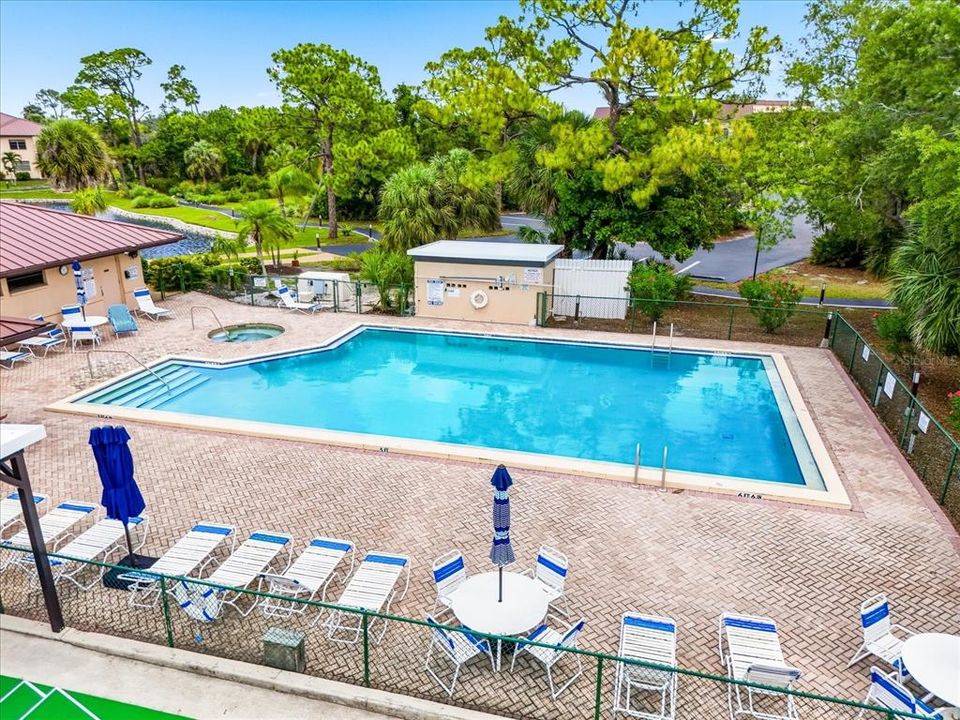 For Sale: $169,697 (2 beds, 2 baths, 1308 Square Feet)