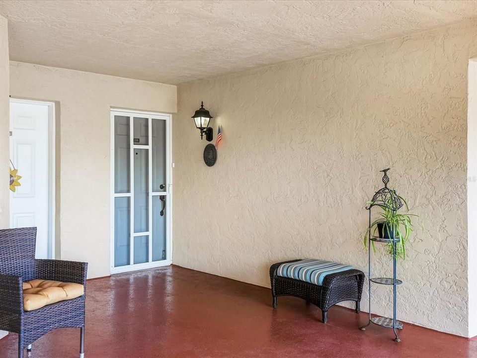 For Sale: $169,697 (2 beds, 2 baths, 1308 Square Feet)