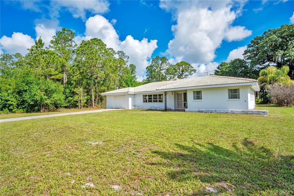 For Sale: $275,000 (4 beds, 2 baths, 2281 Square Feet)