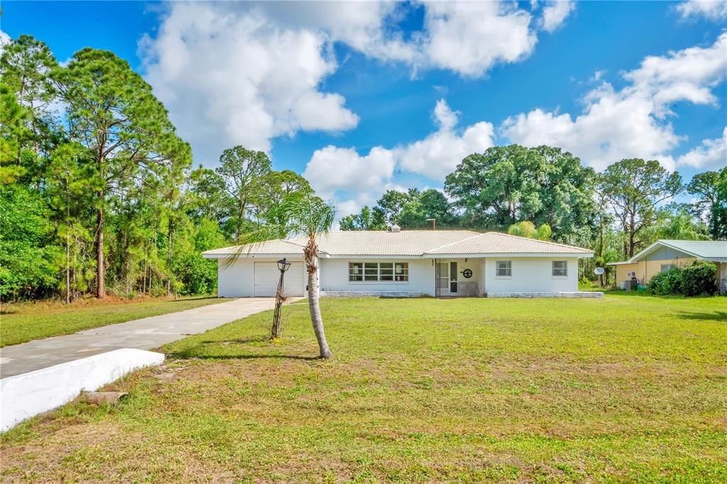 For Sale: $275,000 (4 beds, 2 baths, 2281 Square Feet)