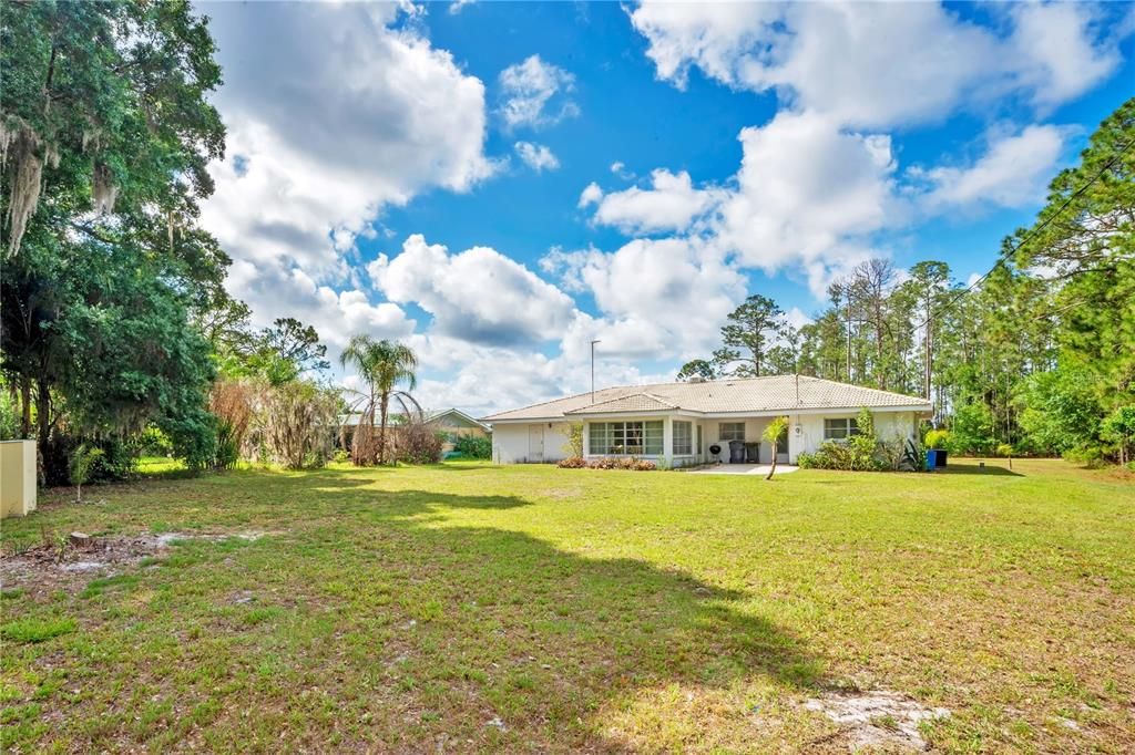 For Sale: $275,000 (4 beds, 2 baths, 2281 Square Feet)