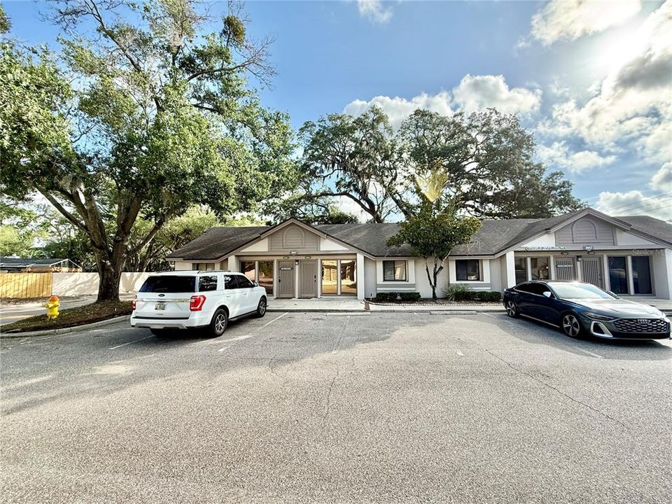For Sale: $159,900 (0 beds, 0 baths, 796 Square Feet)