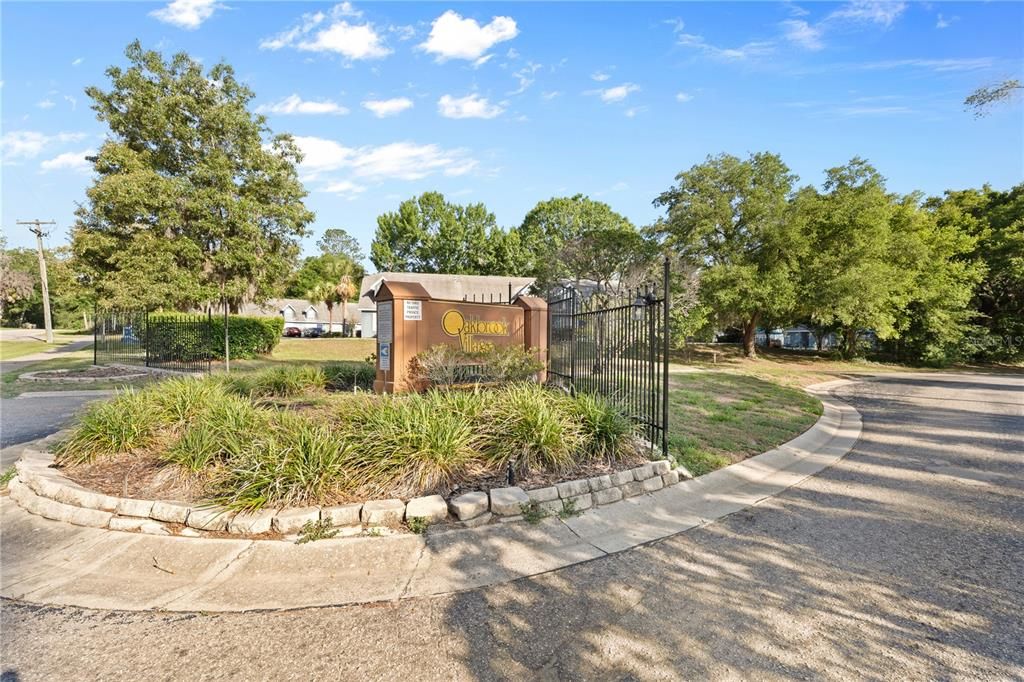 For Sale: $149,900 (2 beds, 2 baths, 924 Square Feet)