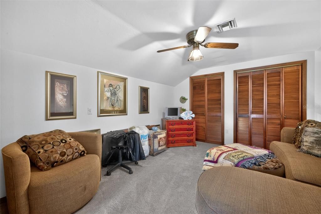 For Sale: $365,000 (2 beds, 2 baths, 1568 Square Feet)