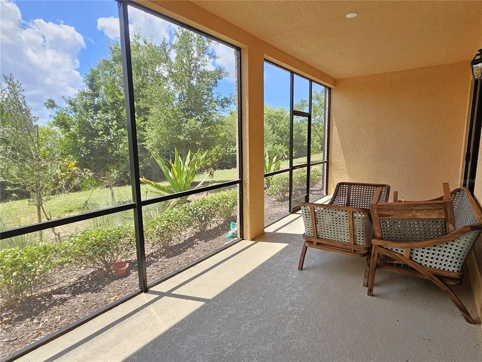 For Rent: $2,200 (2 beds, 2 baths, 1595 Square Feet)
