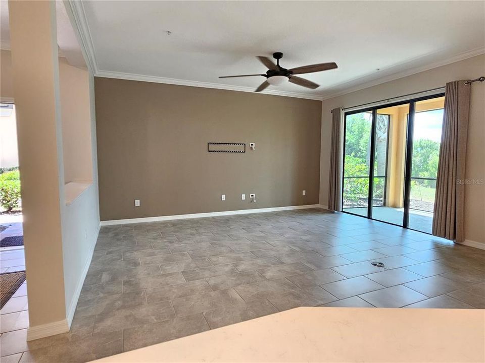 For Rent: $2,200 (2 beds, 2 baths, 1595 Square Feet)