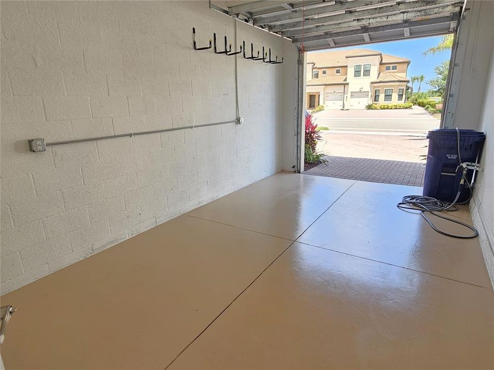 For Rent: $2,200 (2 beds, 2 baths, 1595 Square Feet)
