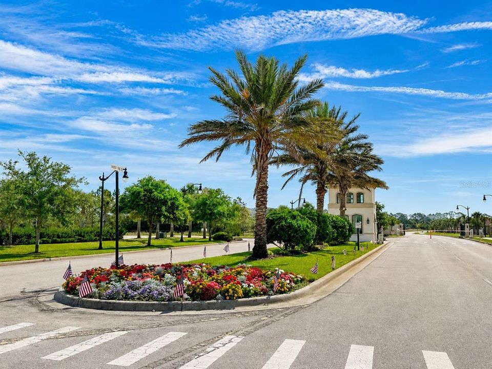待售: $159,900 (0.17 acres)