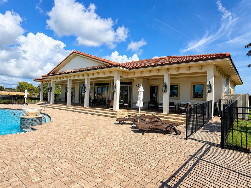 待售: $159,900 (0.17 acres)