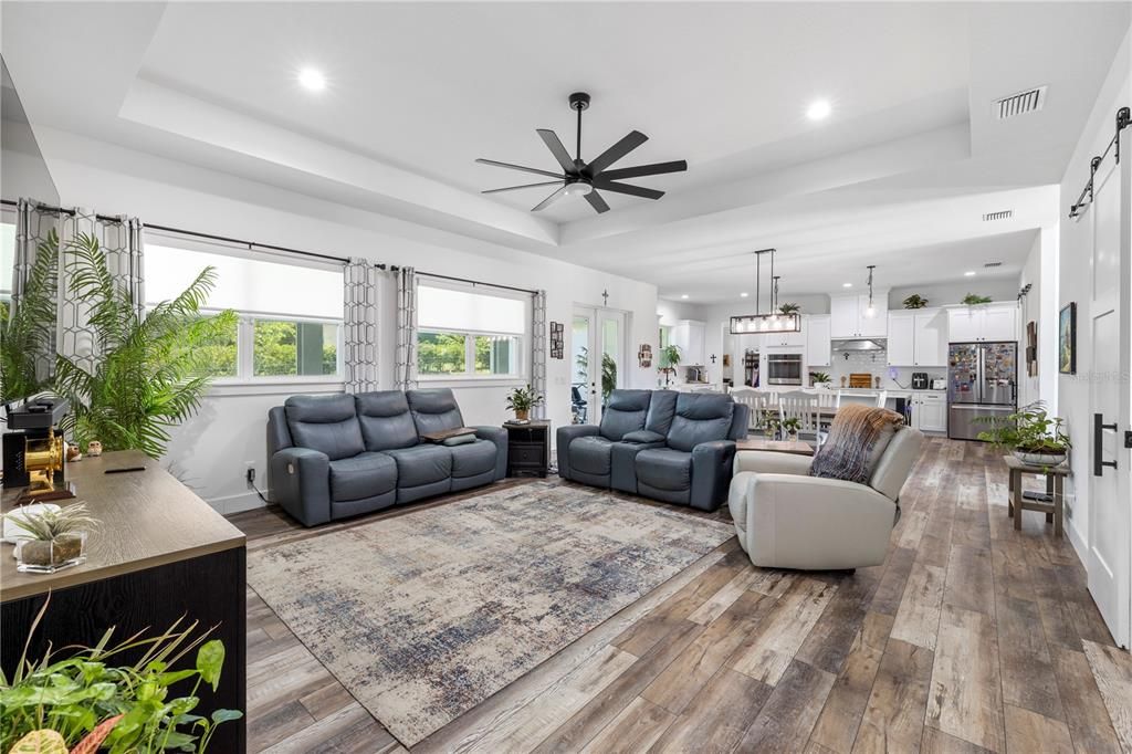 Active With Contract: $745,000 (3 beds, 2 baths, 2611 Square Feet)