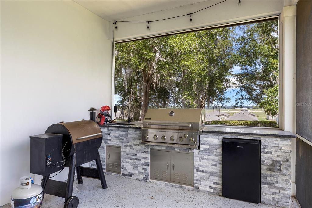 Active With Contract: $745,000 (3 beds, 2 baths, 2611 Square Feet)