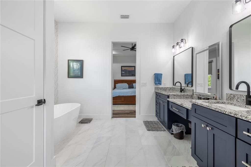 Active With Contract: $745,000 (3 beds, 2 baths, 2611 Square Feet)