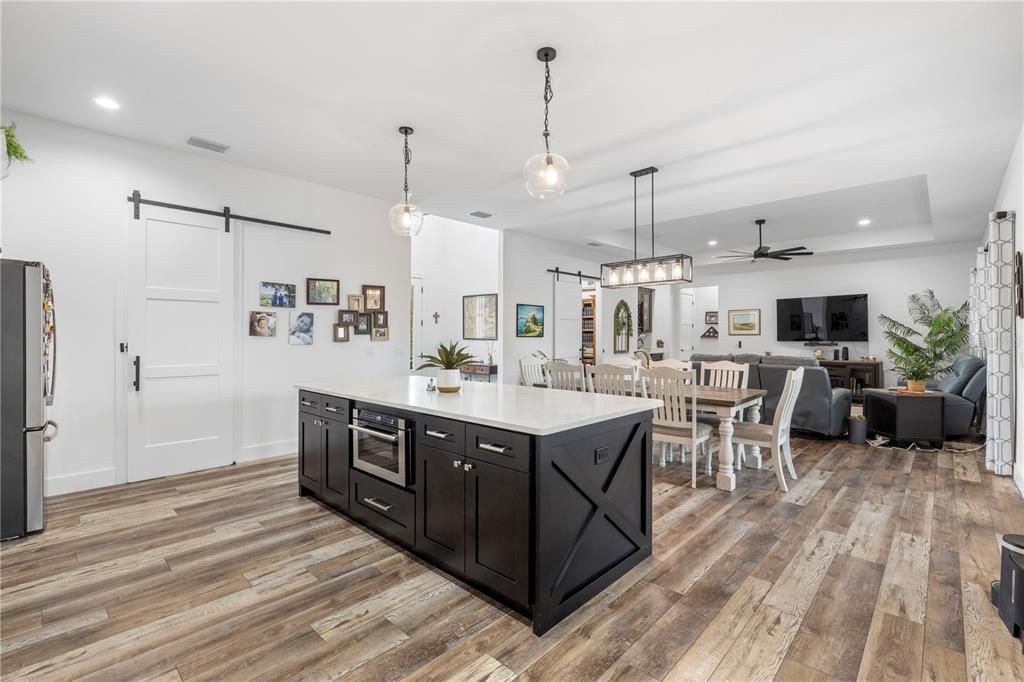 Active With Contract: $745,000 (3 beds, 2 baths, 2611 Square Feet)