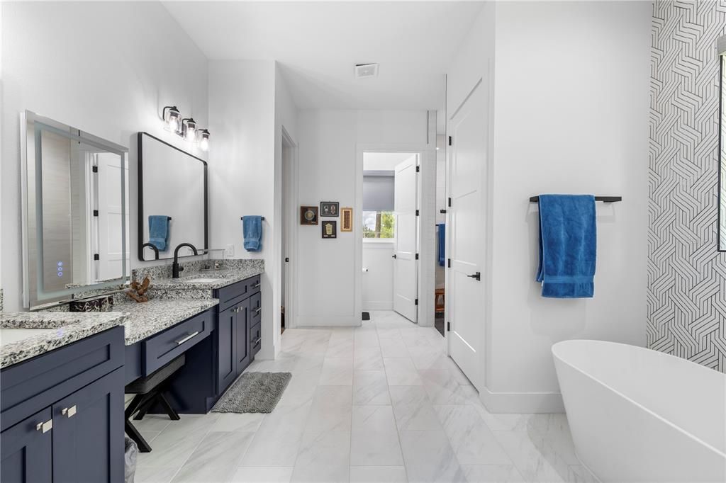 Active With Contract: $745,000 (3 beds, 2 baths, 2611 Square Feet)