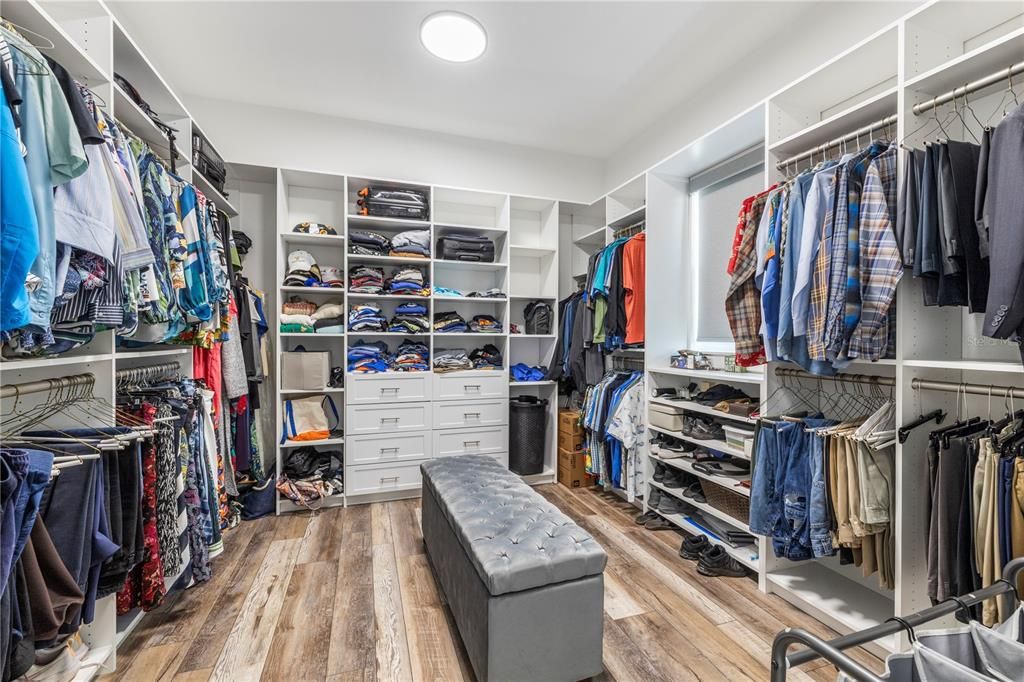 Active With Contract: $745,000 (3 beds, 2 baths, 2611 Square Feet)