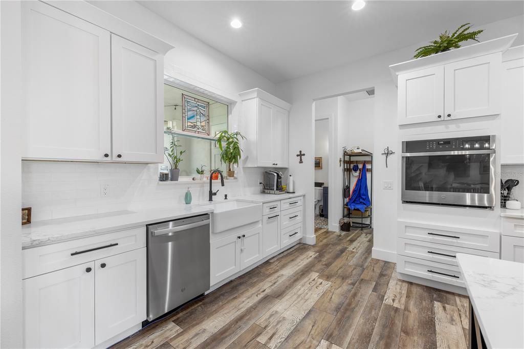 Active With Contract: $745,000 (3 beds, 2 baths, 2611 Square Feet)