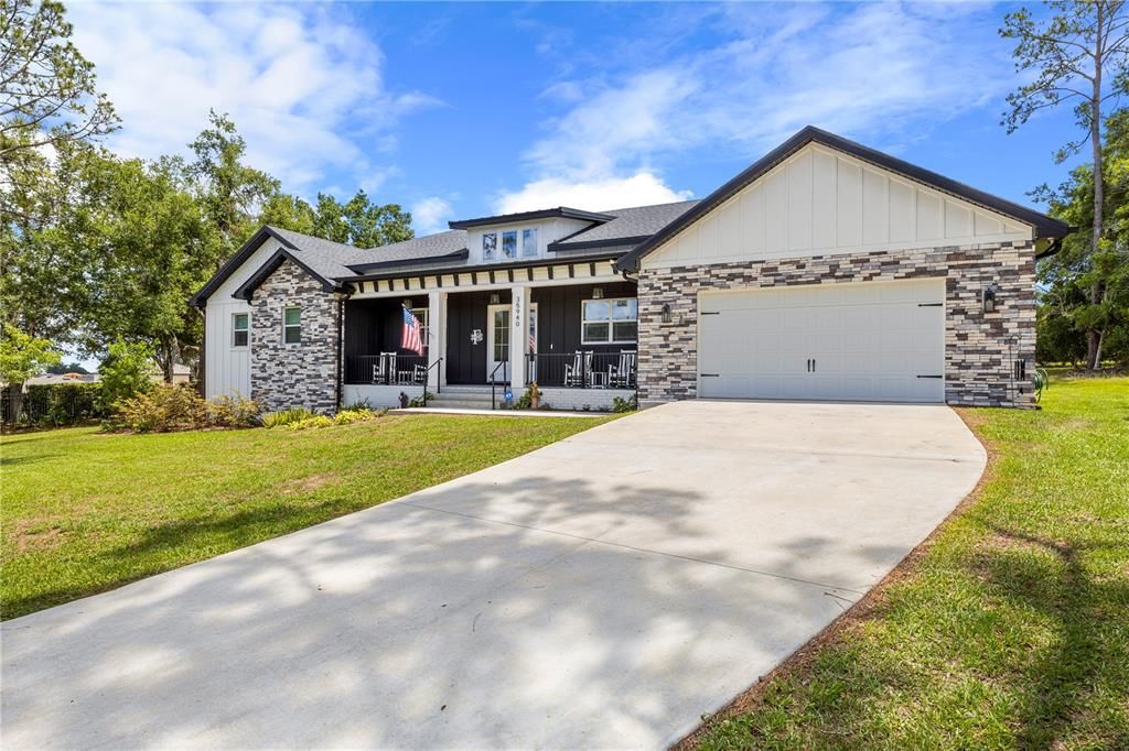 Active With Contract: $745,000 (3 beds, 2 baths, 2611 Square Feet)
