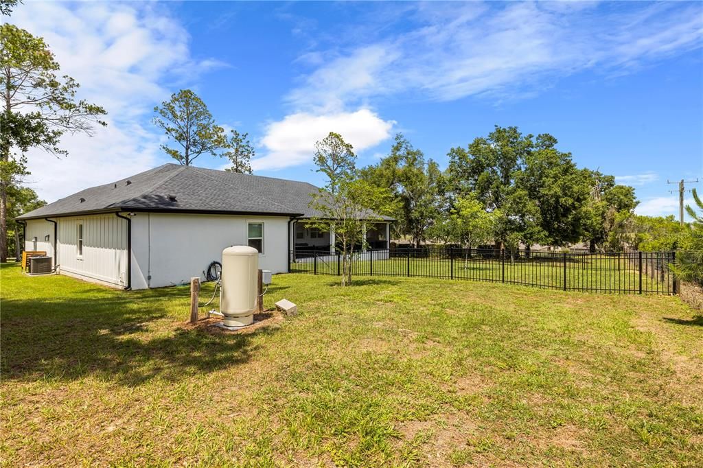 Active With Contract: $745,000 (3 beds, 2 baths, 2611 Square Feet)