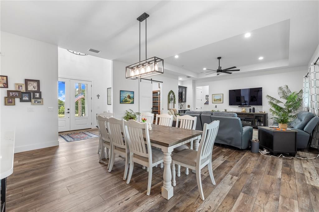 Active With Contract: $745,000 (3 beds, 2 baths, 2611 Square Feet)