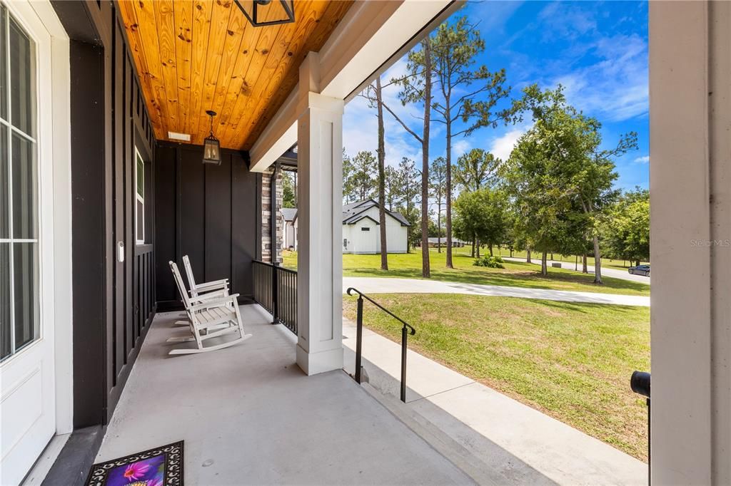 Active With Contract: $745,000 (3 beds, 2 baths, 2611 Square Feet)